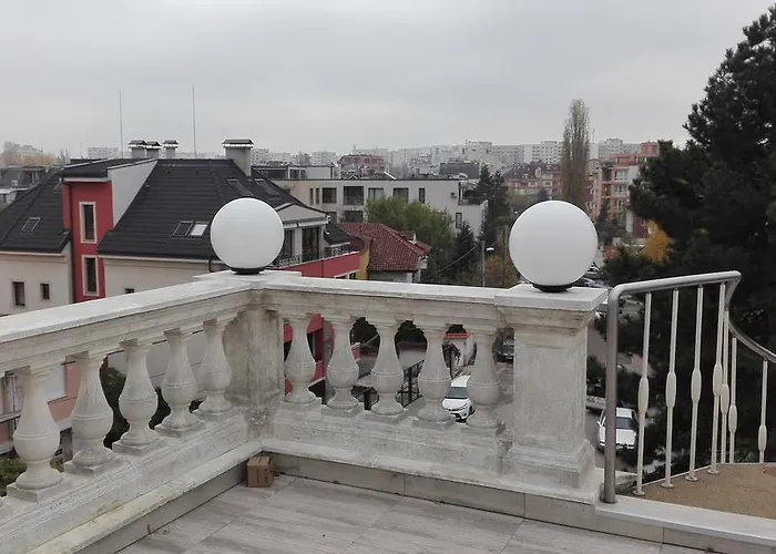 Ajax Boutique София